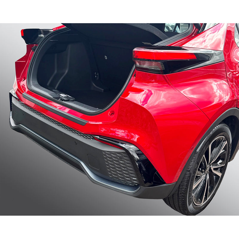 RGM, Bagkofangerbeskytter, ABS sort, passer til Toyota CH-R Hybrid & Plug-in-Hybrid (2023-)